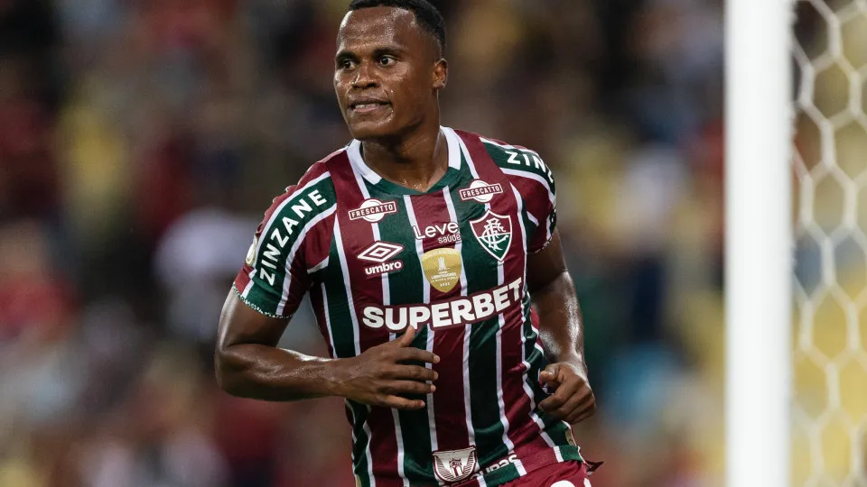 Fluminense 'sairia no negativo' caso cobrisse proposta do Palmeiras por Arias